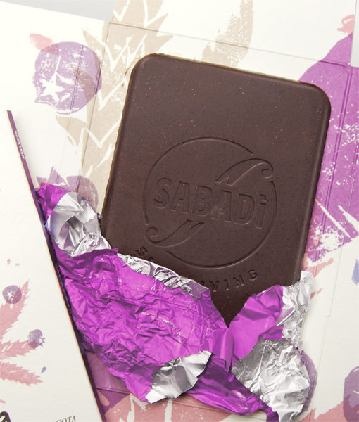 BEAUTY - Cold-processed organic chocolate with chia seeds, linseeds, hemp seeds, extracts of carrot and bilberries - Image 2