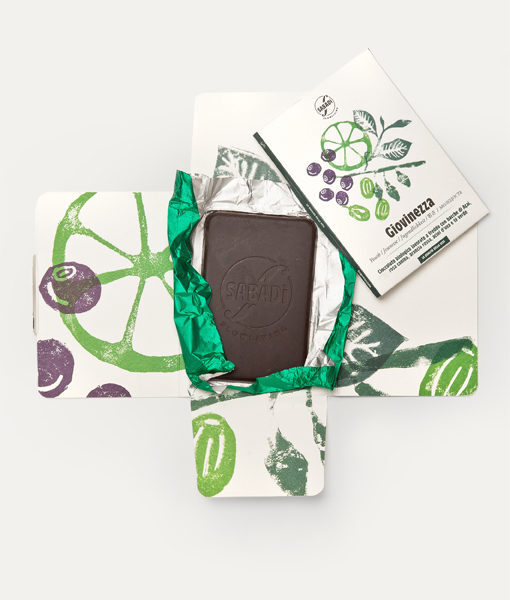 YOUTH - Cold-processed organic chocolate with açaí berries, rosehip, red orange zest, grape seeds extract and green tee extract - Image 2