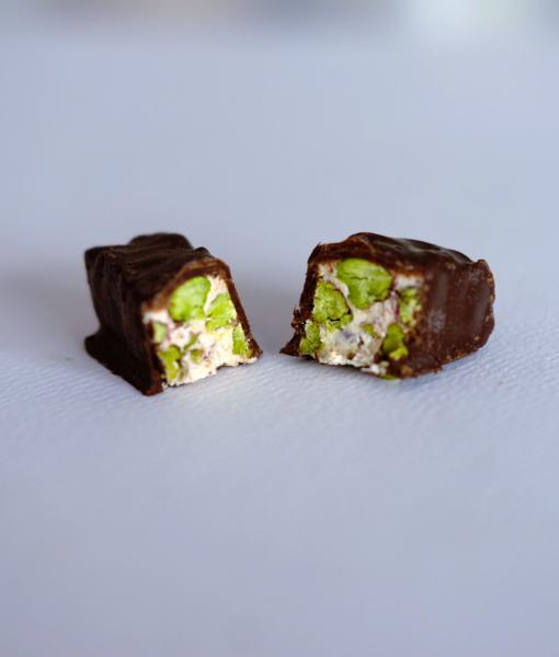 torroncino al pistacchio ricoperto